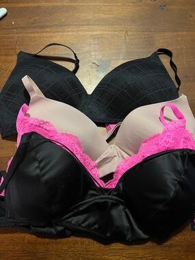 La SENZA Trio Pack Bras - Black, Nude, Hot Pink Lace